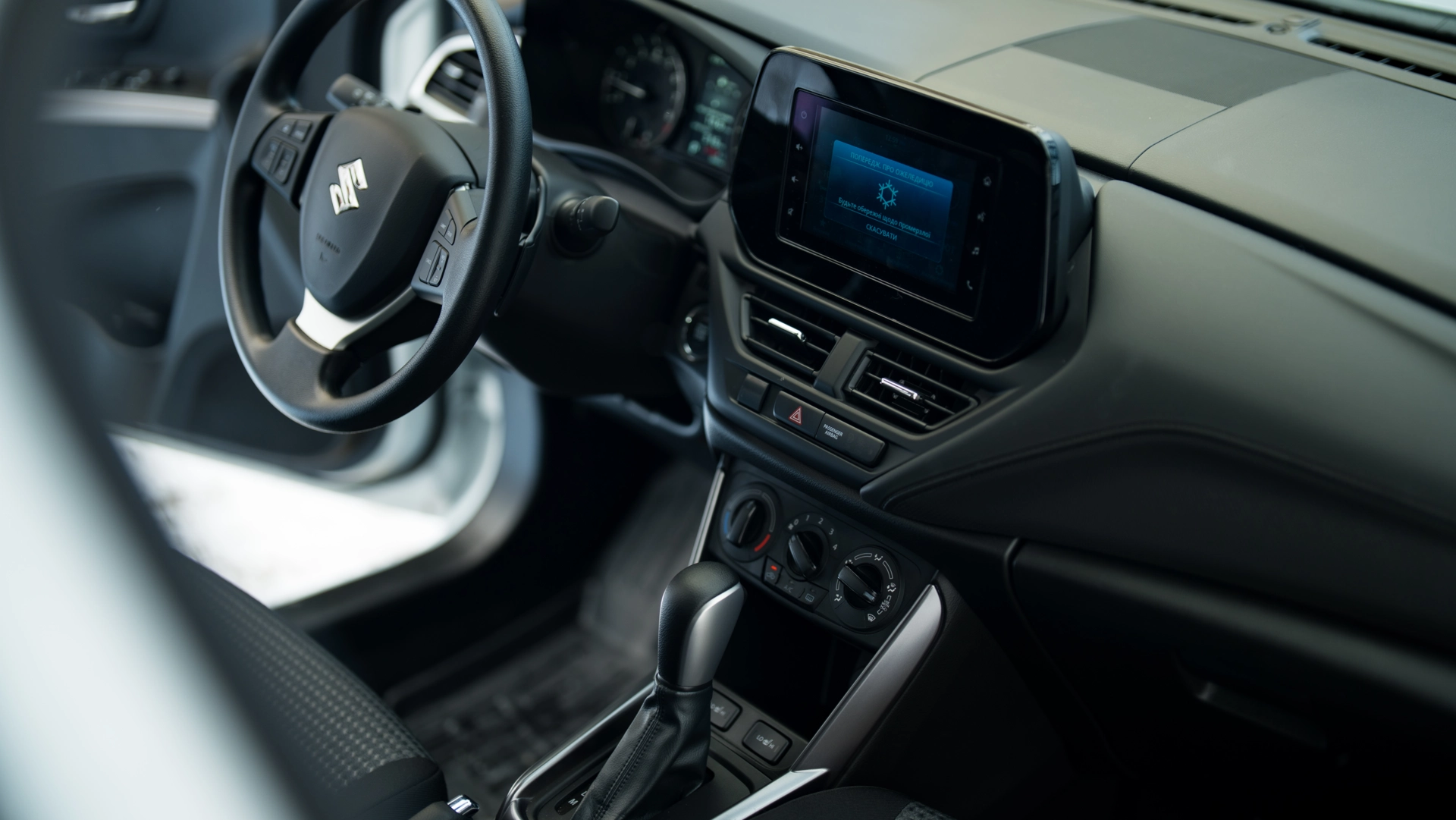 прокат Suzuki SX4 S-Cross фото 2